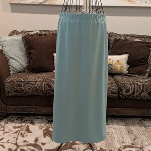 NWT Elegant Seafoam Green Women Skirt